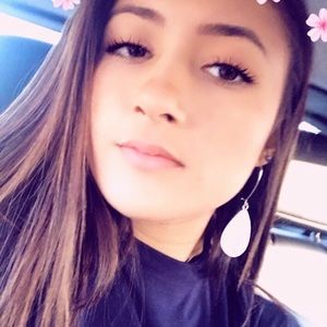 Meet your Posher, Beatriz